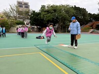 LINE_ALBUM_3年級立定跳遠_260222_1